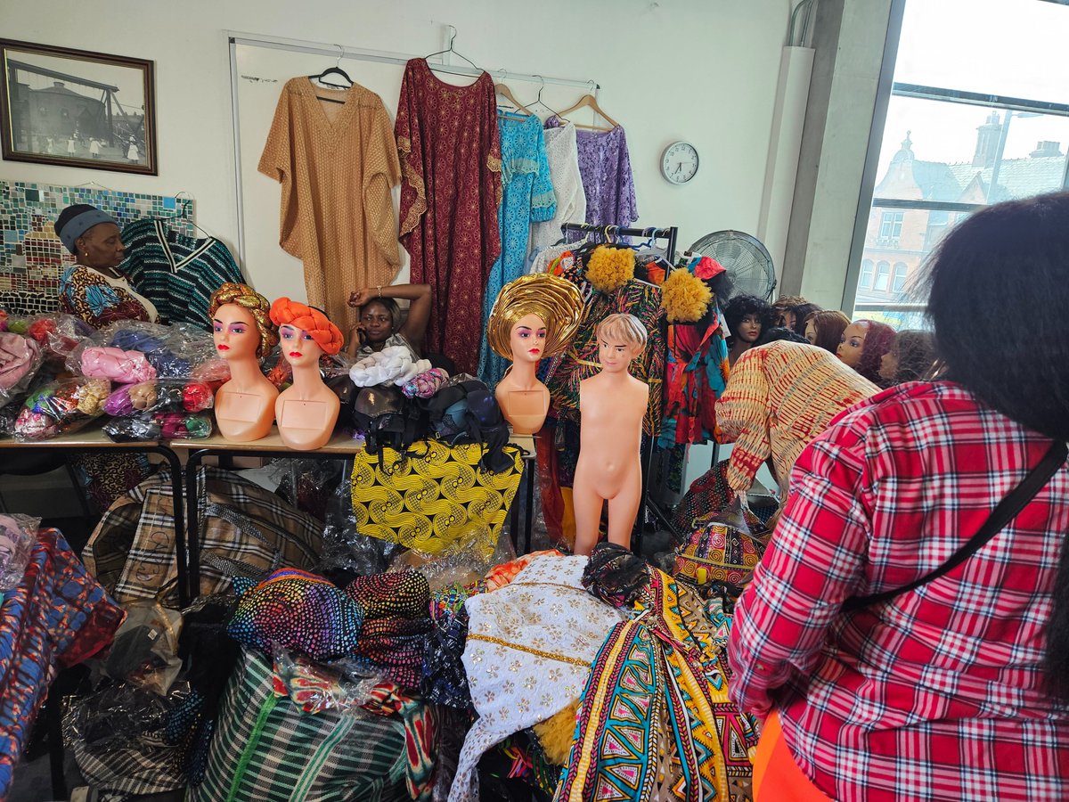 CeebeeI's tweet image. Our 'African: Our Way of Life' project was a hit! 54 people from different backgrounds joined us for Africa Market Day. Thanks to our funder, @MCR_Charity forcmaking those possible ! Our heritage and culture.
@manchestercity