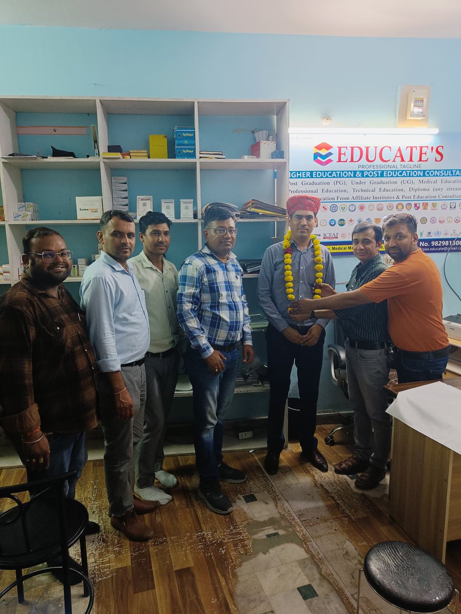 राजस्थान फार्मासिस्ट एसोसिएशन ने फार्मेसी क्षेत्र में टीचर्स विंग का गठन किया है जिसमें प्रदेश अध्यक्ष के पद पर श्री राम प्रकाश जी सिंगाटीया को नियुक्त किया गया।
<a href="/pantlp/">LP Pant</a> <a href="/1stIndiaNews/">First India News</a>