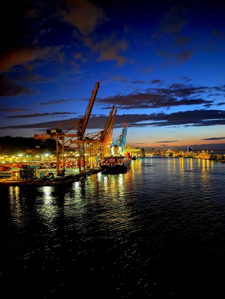stagerbn's tweet image. Morgenlicht. Barcelona. 26. Juli 2025.