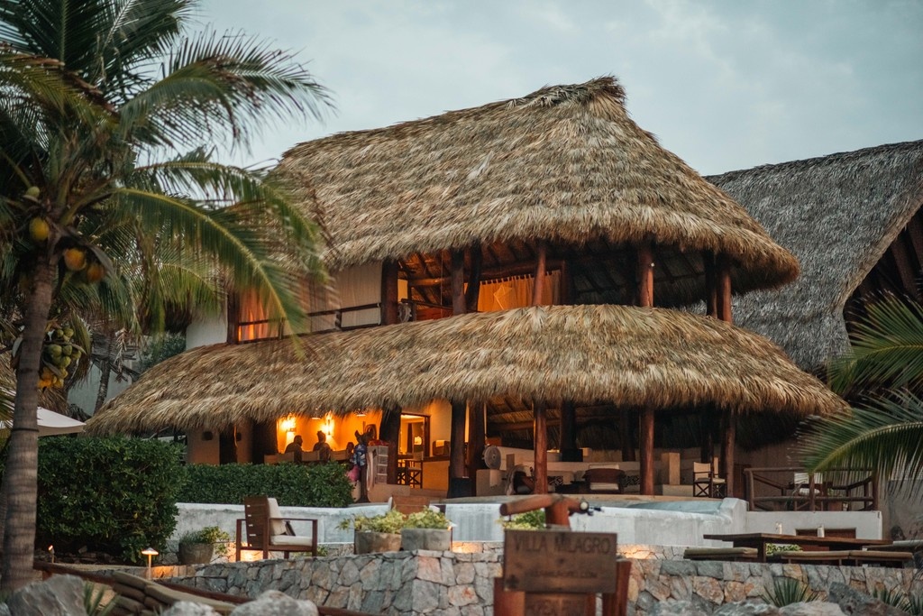 From sunrise to starlight, Villa Milagro wraps you in beauty. That palapa? It’s where stories begin. 🐚
#LoveByTheSea #HiddenGem #TronconesBeach