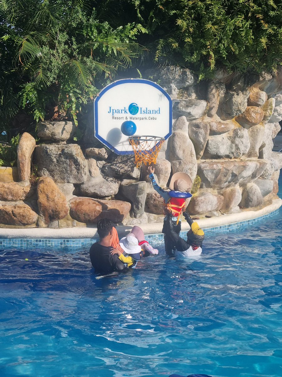 weliveyoung_'s tweet image. 저희부부는 2년째 세부로 휴가갑니다!!✈️
아이들은 베이비시터님들께 부탁드리고 저희부부는 편히 쉴 수 잇어요!!
(9시간 봐주시고 하루 3-4만원 정도?)
아내는 아직 닫혀 있지만, 육아부부님들 한단계씩 함께 좋은시간들 가능할거같아요!!
9/2-9/6까지 갑니다🔥
#육아부부 #부부만남 #부커만남 #세부