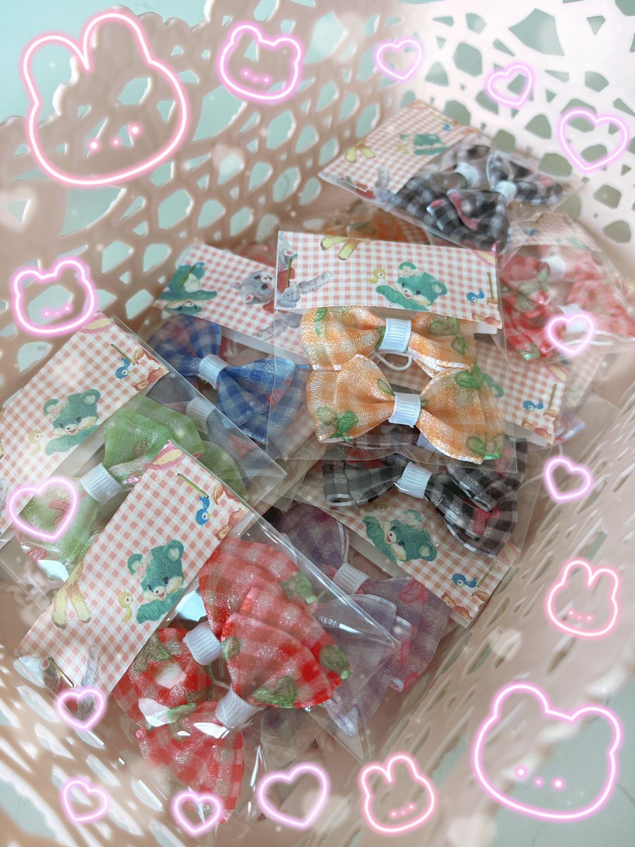 お耳リボン🎀
風邪ひいて体調崩してました💦なかなか発送の準備が出来ずすみません😭ポシェット、お洋服も納品予定です⋈*｡ﾟ