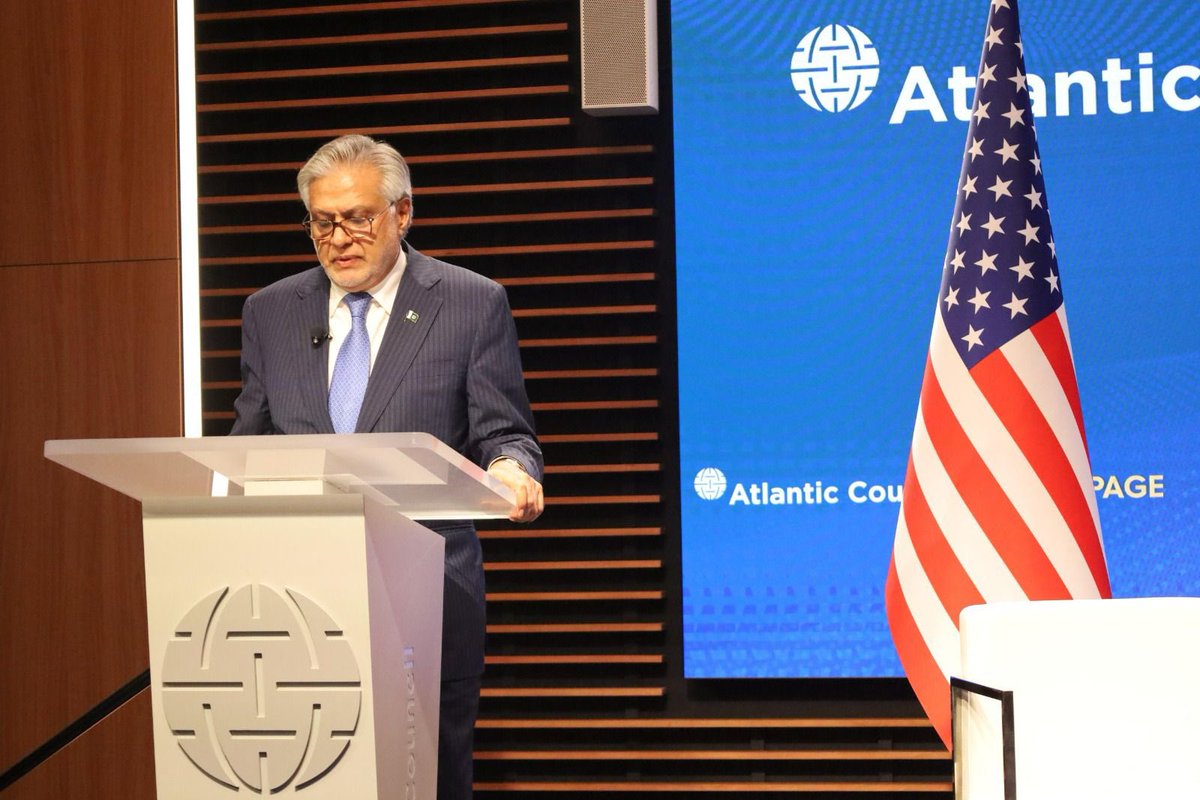 ForeignOfficePk's tweet image. In a keynote address at the Atlantic Council @AtlanticCouncil in Washington, DC, today, Deputy Prime Minister/Foreign Minister, Senator Mohammad Ishaq Dar @MIshaqDar50, outlined a vision for peace and resilience.
The DPM/FM highlighted Pakistan’s economic progress along with…