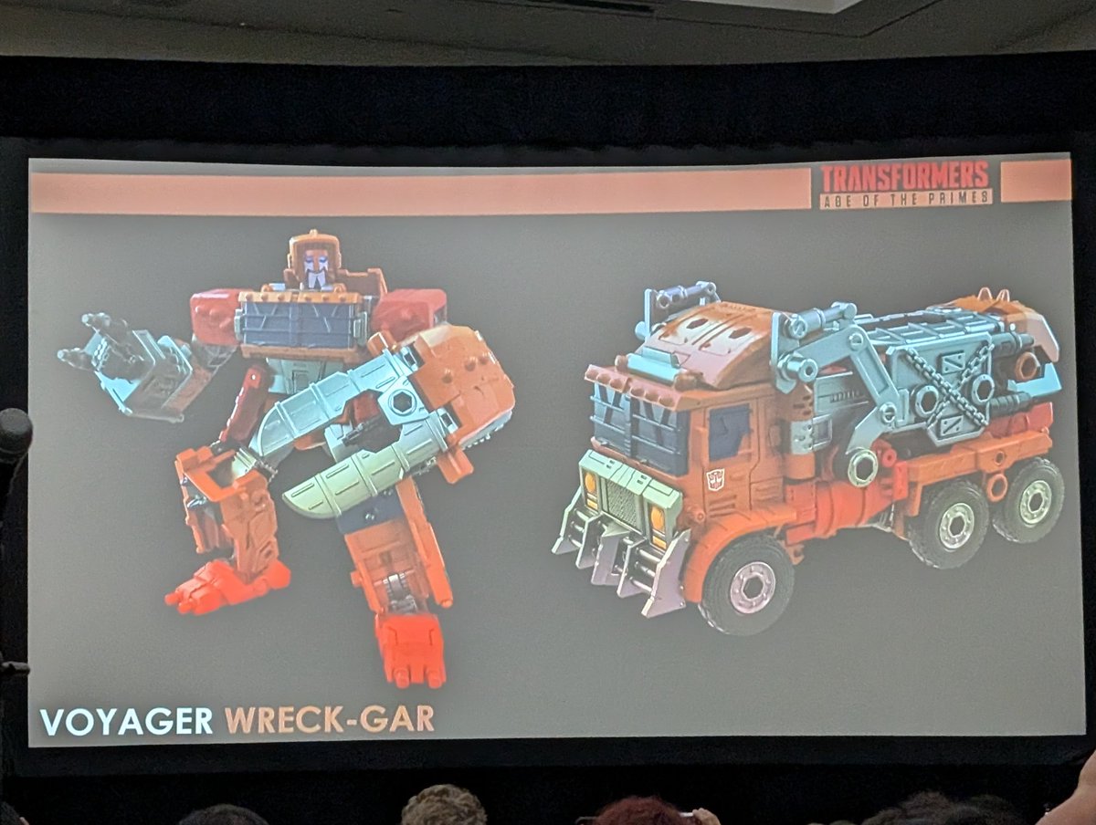LogansTfs's tweet image. Im willing to accept the abysmal dogshit that is animated wreck-gar because amalgamous is so good and looks like he can do so much. I know they have limited parts and they probably cant redeco amalgamous, so wreck gar had to be sacrificed. Ill track down the og and enjoy my prime