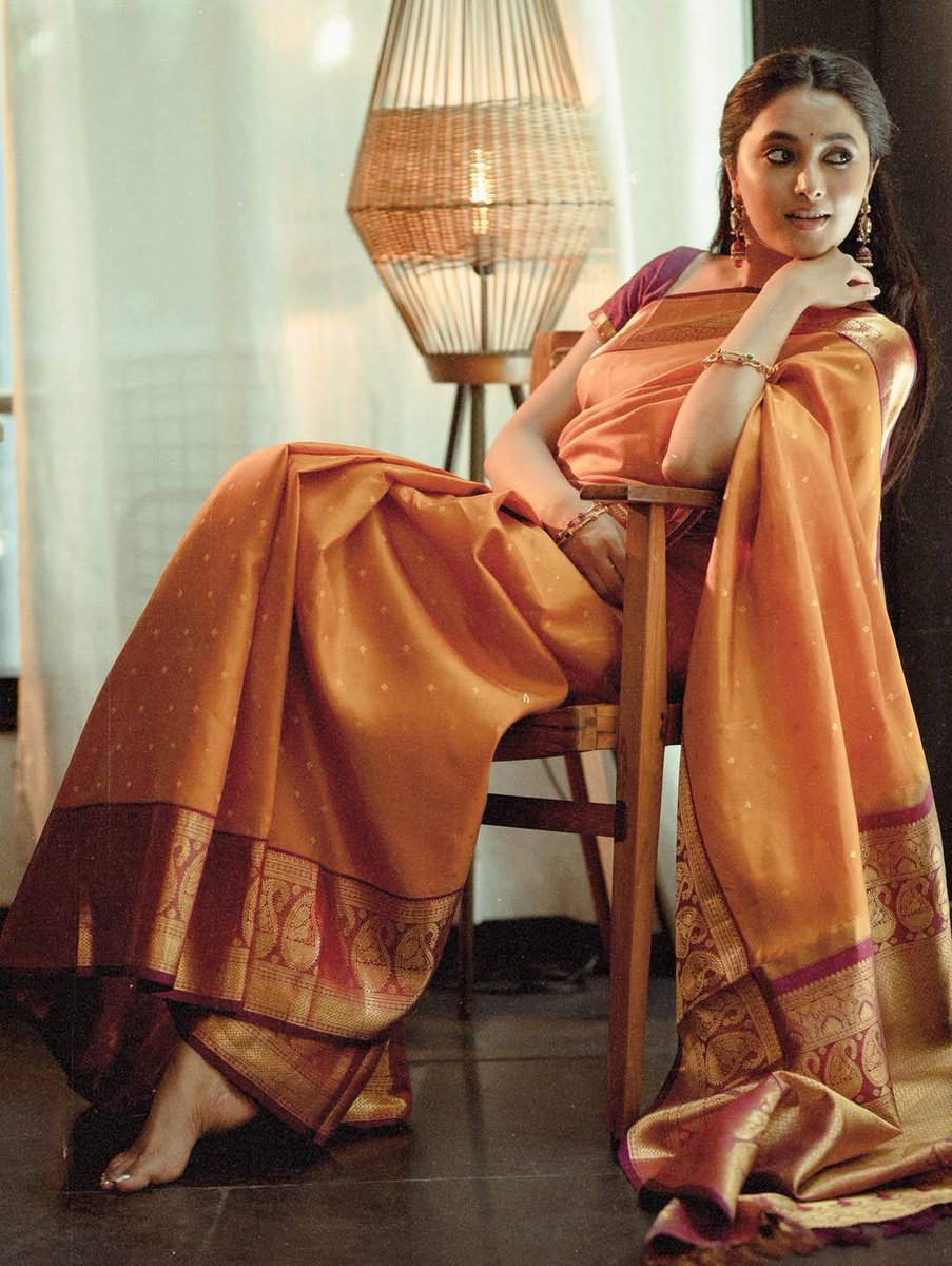 KollyNewsOffl's tweet image. Traditional Beauty #PriyankaMohan Latest Photoshoot Clicks 📷📸
#PriyankaArulMohan #Pam
#Priyanka #sareeeism #sareelove #sareelover