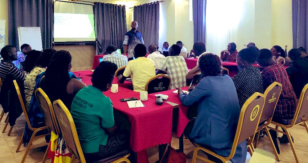 MEMPROWUganda's tweet image. To address the specific needs of journalists in analyzing & challenging gender bias in media, and strategize to promote more inclusive & equitable representation we facilitating training of 30 journalists in #Aruacity on feminist transformative leadership under #voicesforchange.