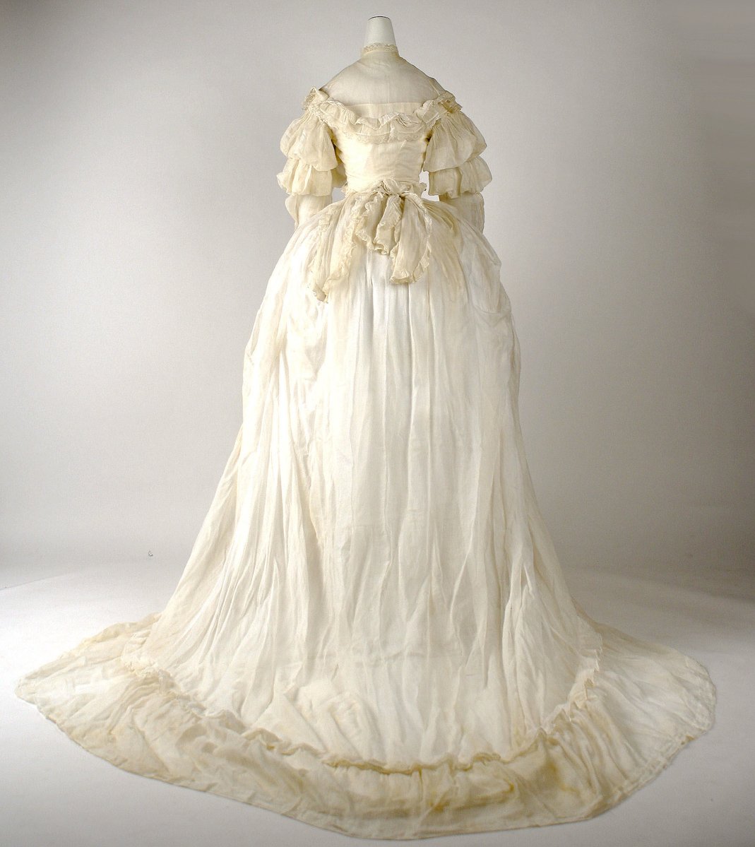plummie9's tweet image. American
Lovely summer cotton dress, 1872-1875
@metmuseum
#FashionHistory