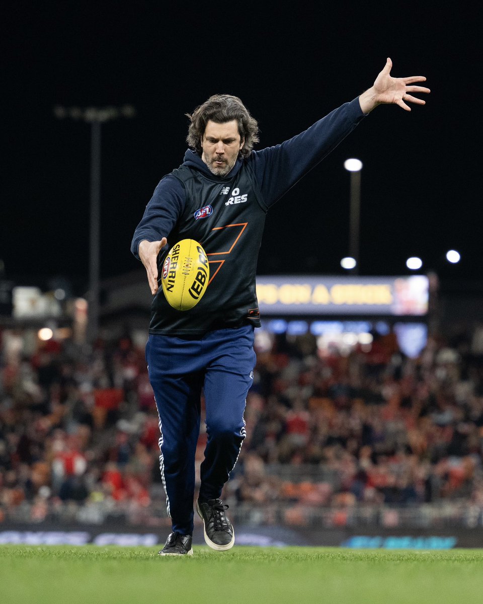 GWSGIANTS's tweet image. During last night’s 3/4 time Kick for Cash, Shaun secured a win and some extra cash, all made possible by our Principal Partner Toyo Tires 🧡