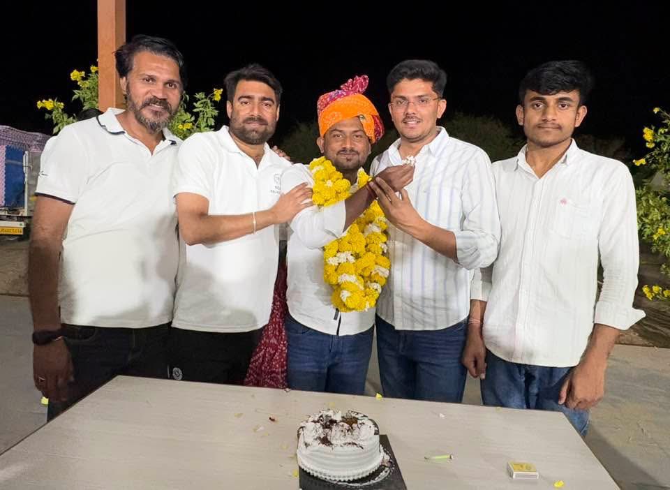 संघर्ष के साथी, छोटे भाई भूपेंद्र मेघवाल को बाड़मेर एनएसयूआई जिलाध्यक्ष बनने पर हार्दिक बधाई एवं शुभकामनाएँ 💐💐