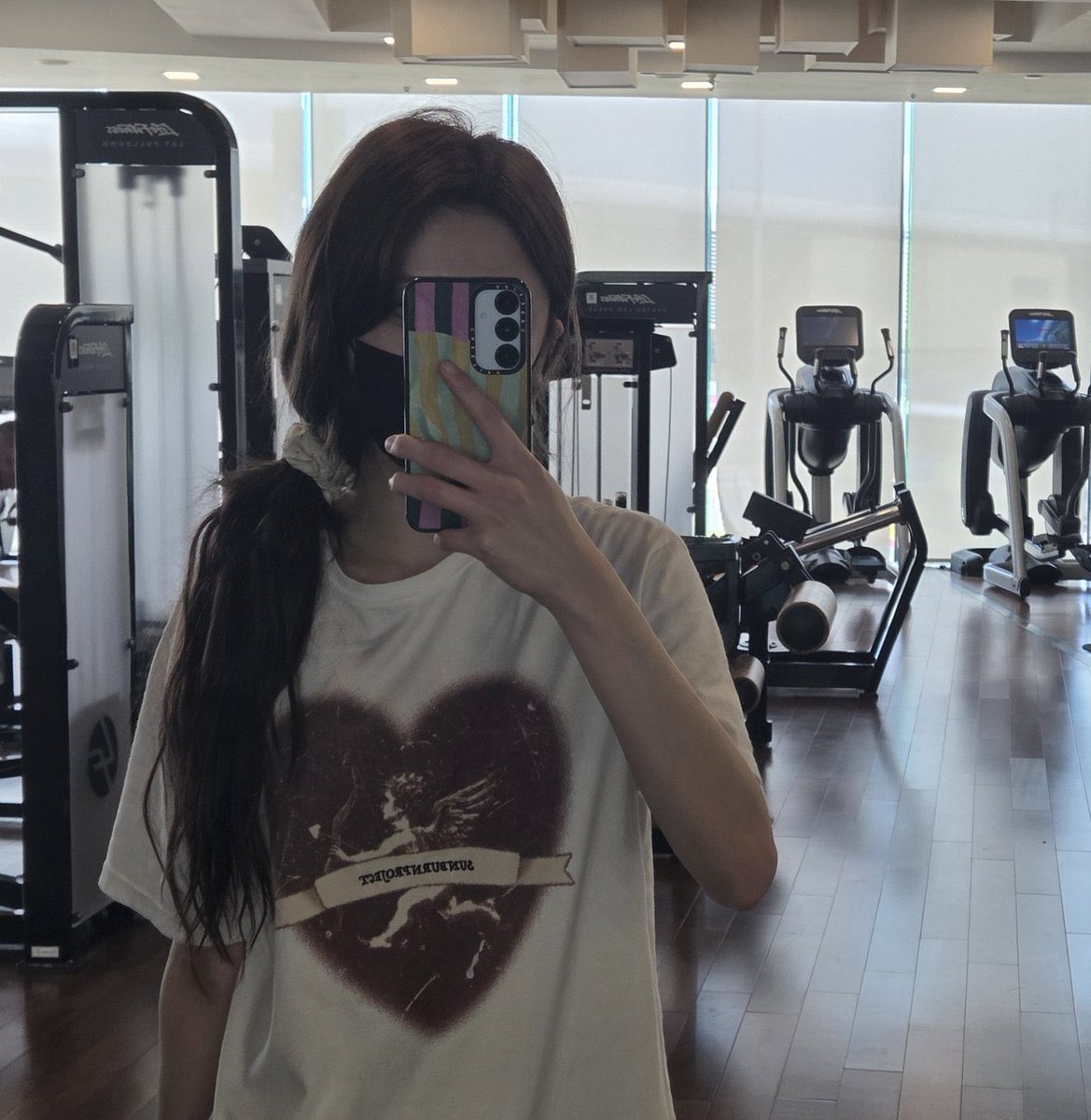 writtenbyhuh's tweet image. and another set of hotcoolz workout photos… they want all of us dead in a ditch somewhere i guess