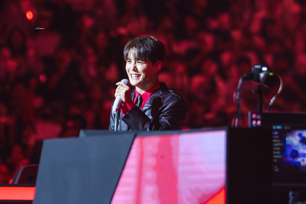 XIA_VIVACE's tweet image. 250725 LCK ROADSHOW 2025 T1 HOME GROUND
❤️🖤 -3
#XIA #XIA준수 #김준수 #시아준수 #JUNSU #ジュンス #金俊秀