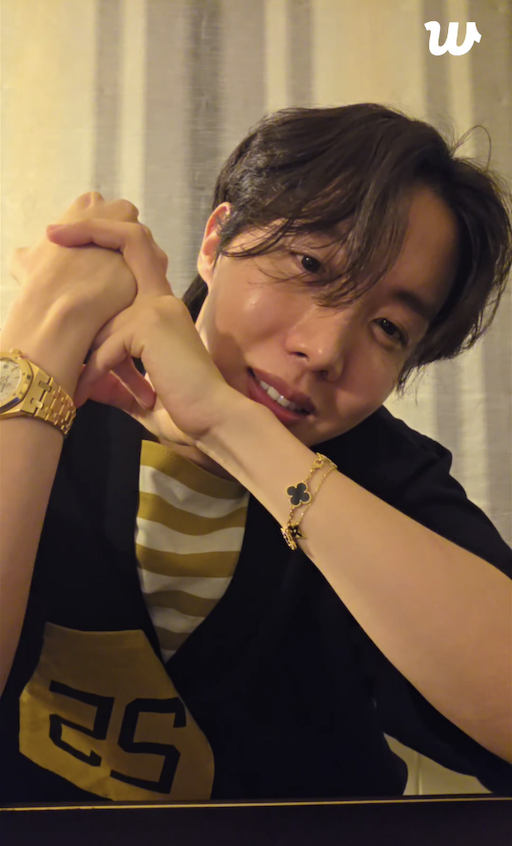 apobangko's tweet image. chat is it normal to be deeply enamored by a mans wrists i'm asking for a friend