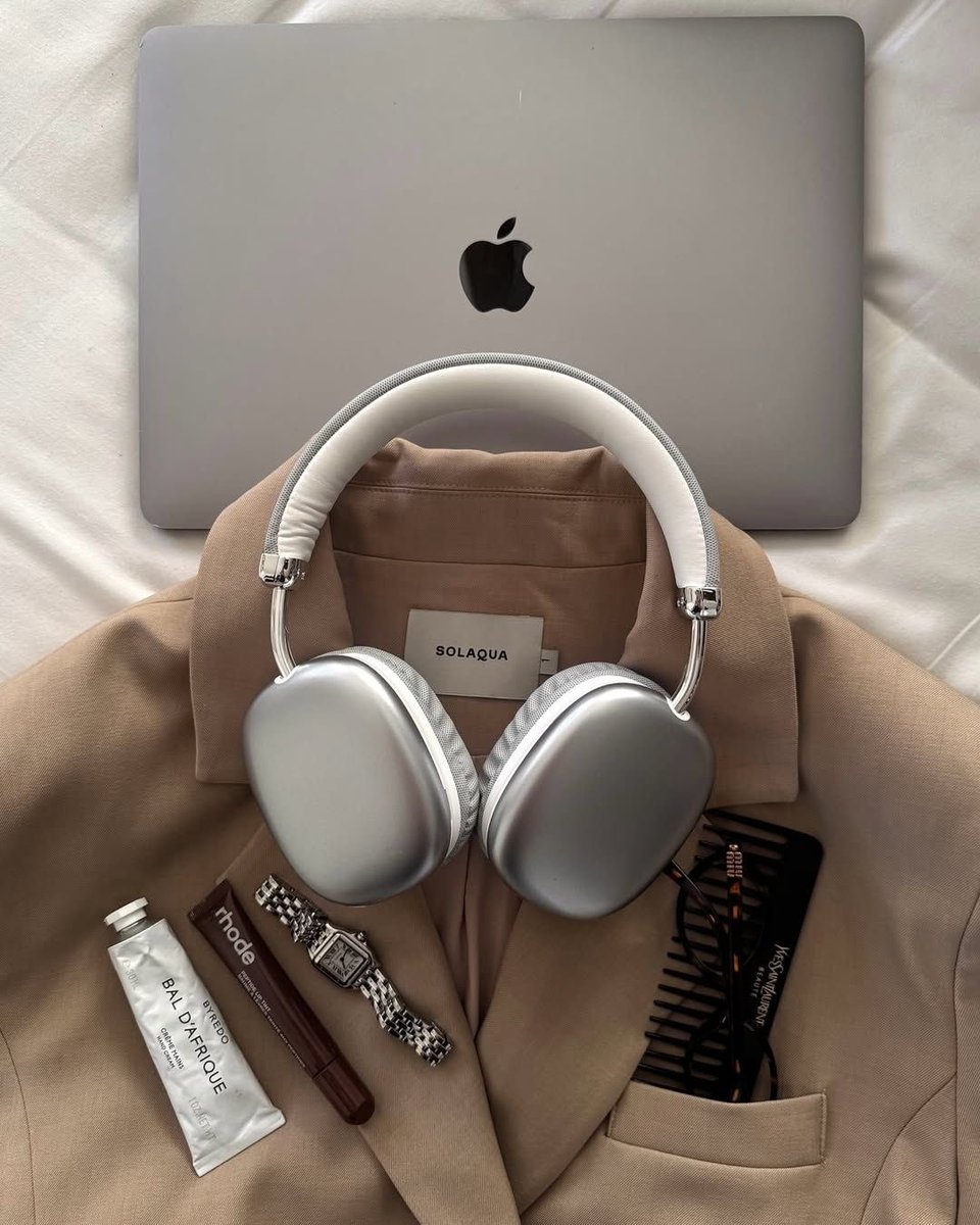 modernlilithh's tweet image. july 26th. good morning
