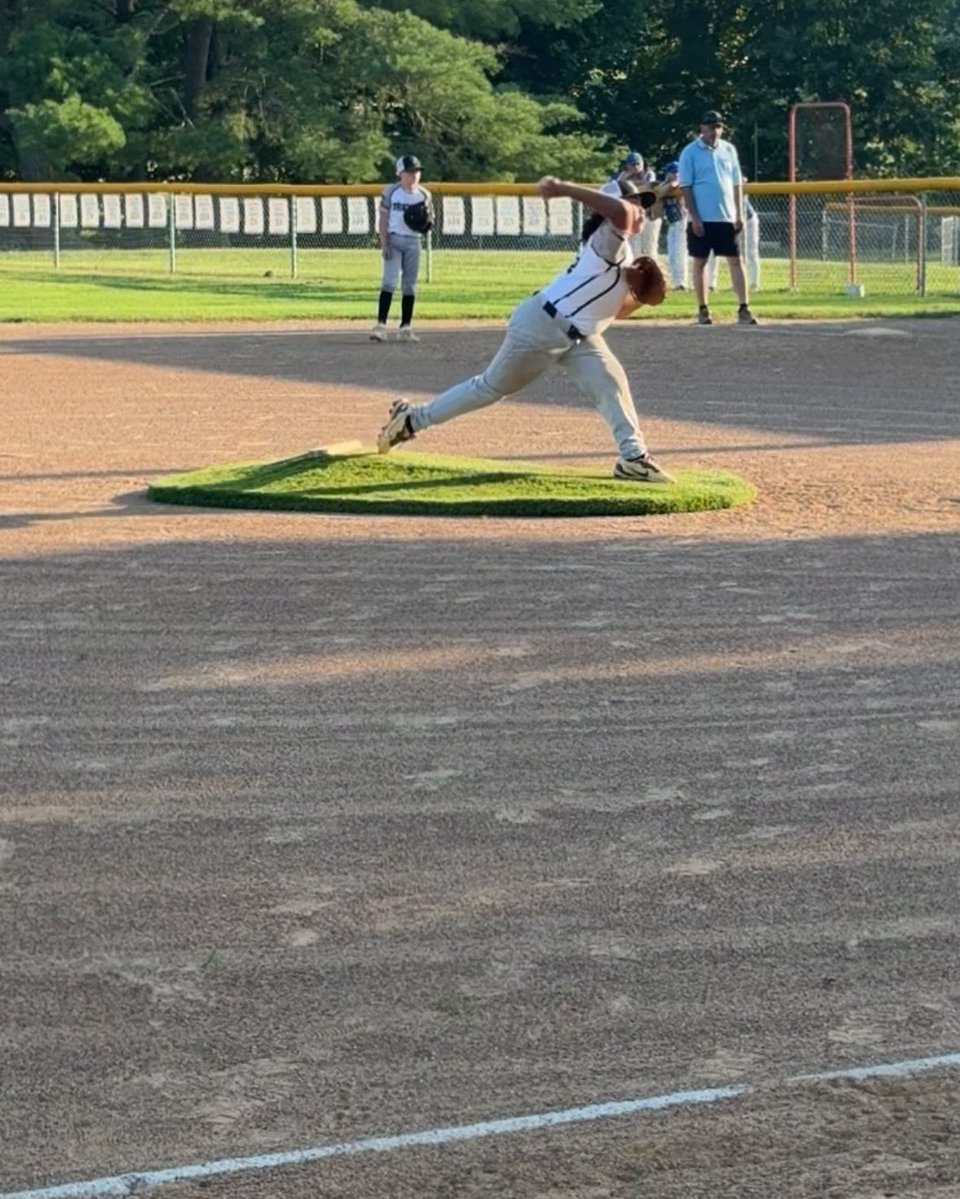 TheRealShamIAm's tweet image. Son really figuring out this baseball shit. I might cry.