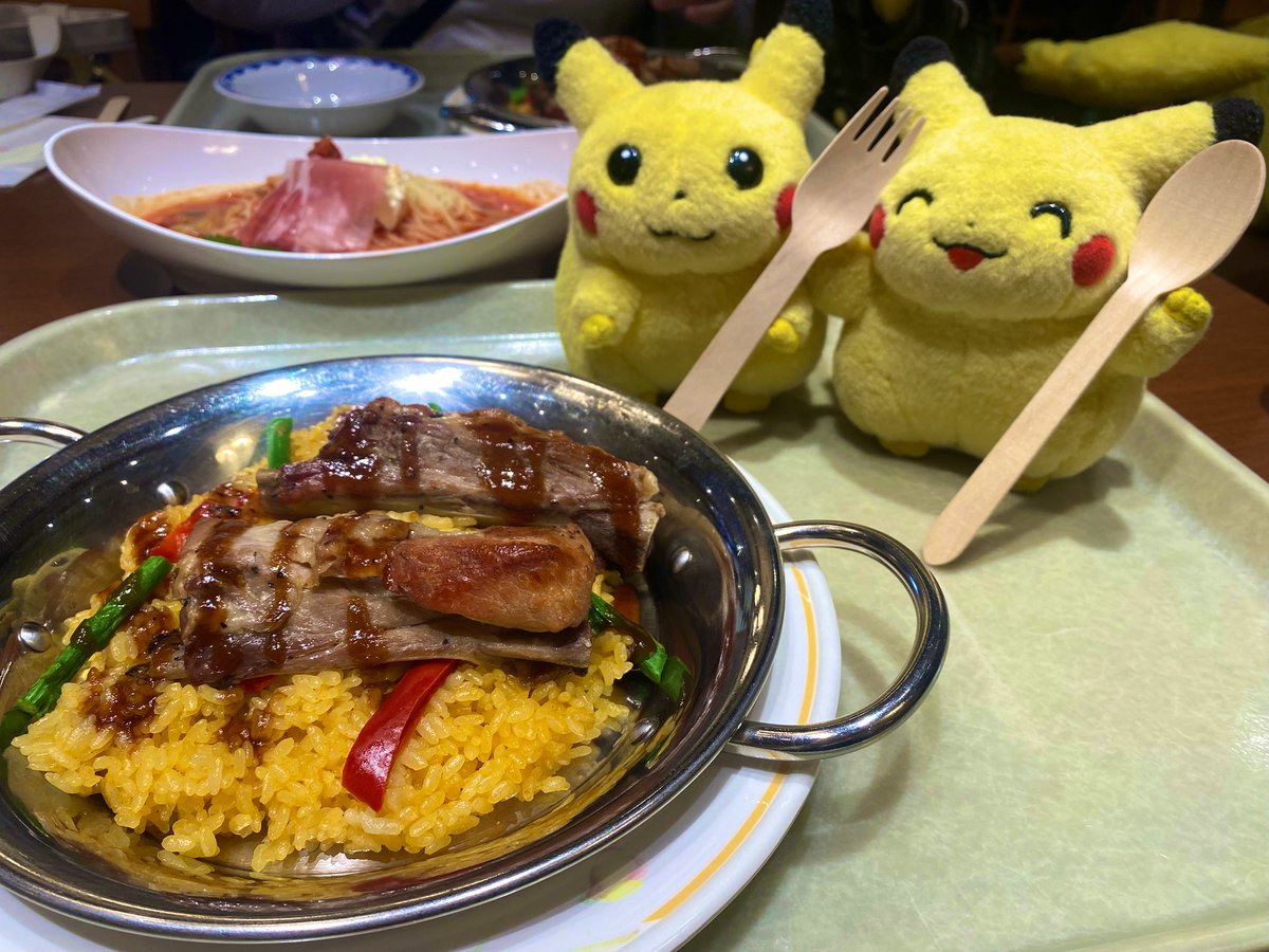 pikapati25's tweet image. パエリア🥘とトマトパスタ🍅
スペアリブ、美味しすぎてずっと食べていたい…

#初期ピカ白米ら部