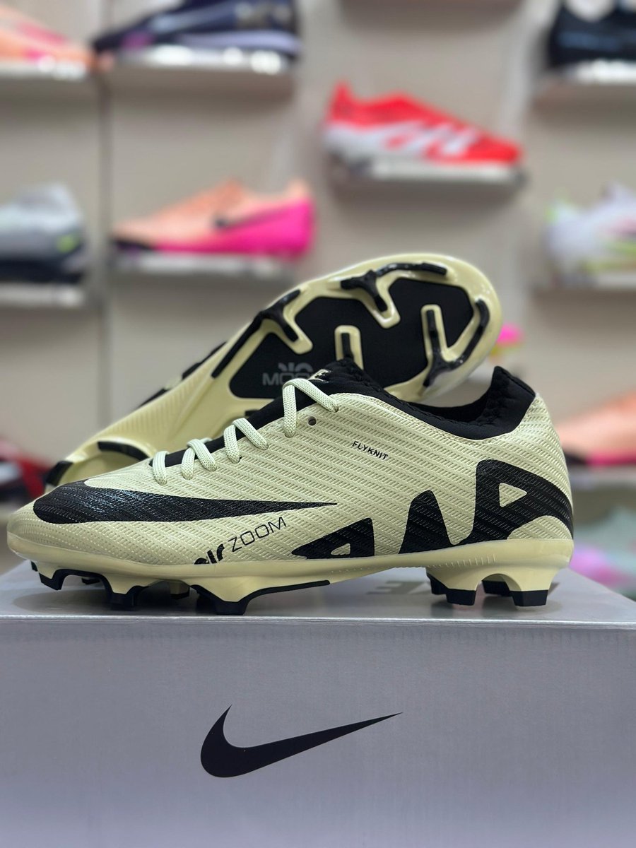 Football Boots  

🔖 ₦49,000

📍 Kaduna