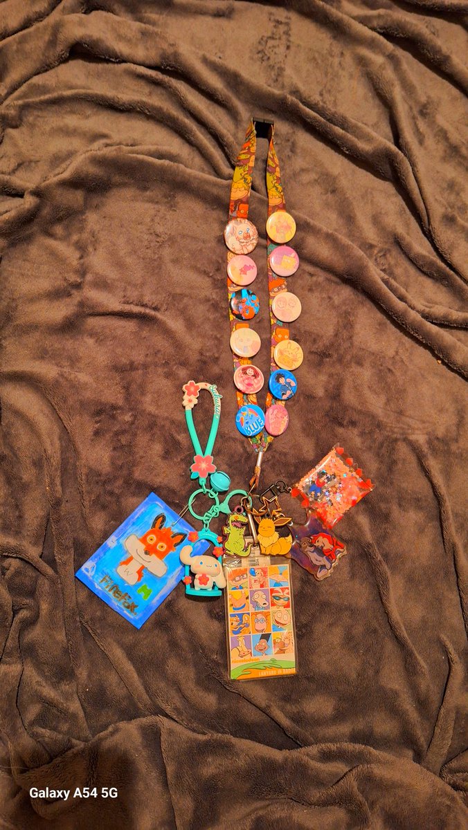 New Fursuit 🦊. We have surprise from <a href="/amazon/">Amazon</a> 📦. And thank you from <a href="/cynthia_madriz/">cynthia madriz</a>
The Fursuit Fox name FireFox 🧡
#furry ##furryfandom #fursuit #fursuitfriday #fox #amazon #nintendo #disney #nickelodeon #warnerbros #anime #dreamworks #toys #videogames