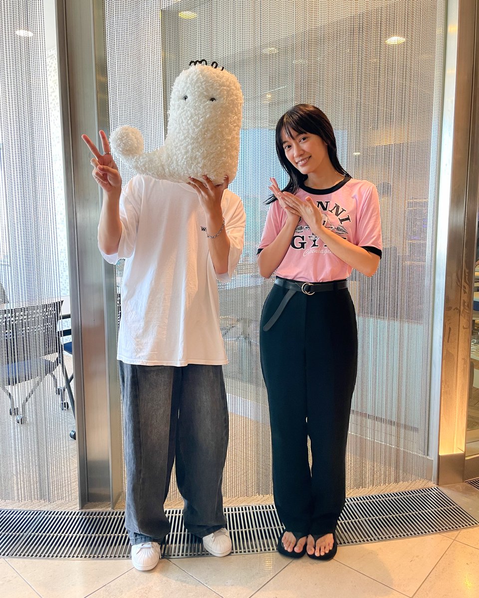 BlueInGreen813's tweet image. 🌿SENSE OF ROOM 🌿(25.07.26)
シンガーソングライター
#Lavt さんをお迎えしました*・゜゚
新曲「 #涙のスイマー 」の初オンエアと
制作エピソードのお話を中心に🗣️
そしてこの夏やりたいことは"キャンプ"!?⛰️
🔗 #radikoタイムフリー #jwave #blue813
radiko.jp/share/?sid=FMJ…