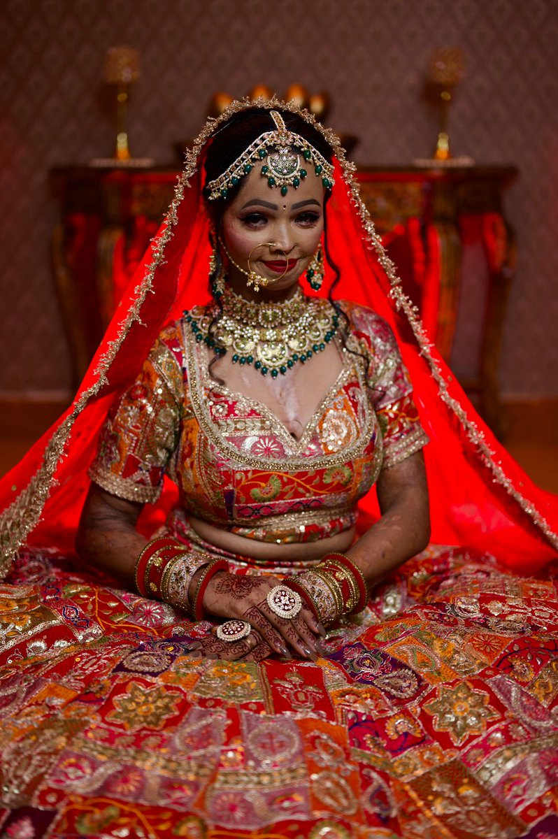 Kabhi Kabhi Aap Khudako Dekh Kar Nishbad Ho Jate Hai 🧿🫶🏽