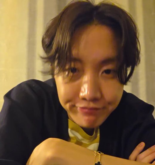 kissofkook's tweet image. hes literally :3 should i d1e