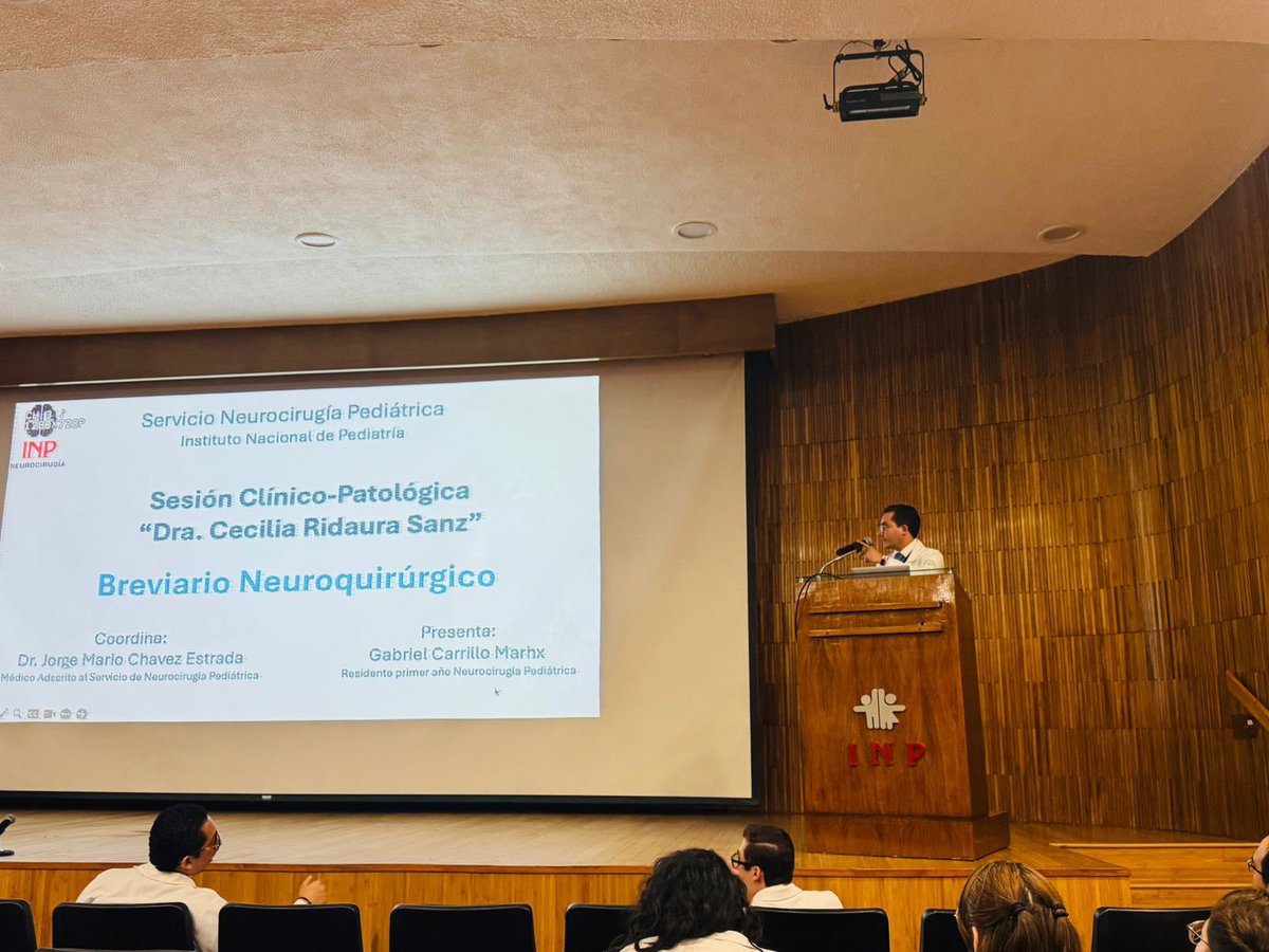 Mira, no tengo porque aparentar nada.
Soy Gabriel Carrillo Marhx, médico cirujano, formado en la Universidad La Salle, aceptado en el Hospital Español, donde curse 2 de 4 años de cirugía general, posteriormente fui aceptado y graduado en Neurocirugía en el Instituto Nacional de