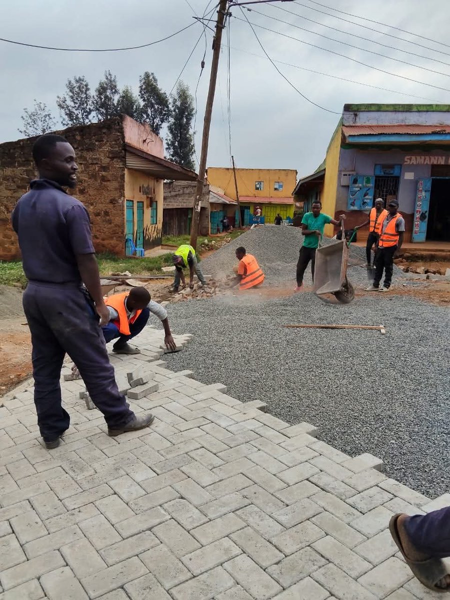 Kihumbuini Mukarara Gatanga Smart City programme. 

Congratulations Hon Gachui Deputy Speaker. 

Smart City programme uplifts urban markets infrastructure in Muranga county.