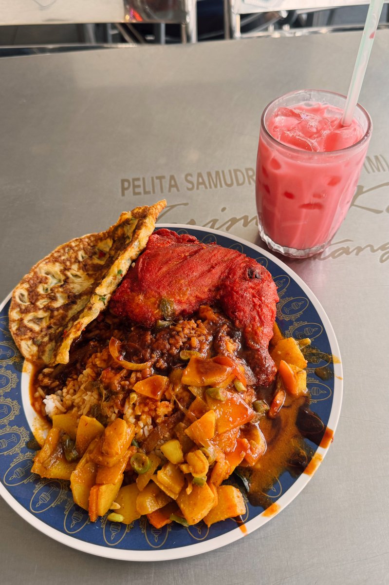 Pelita Taiping Sentral is still my go-to spot for good nasi kandaqqq