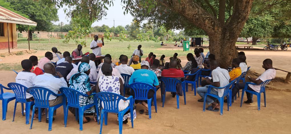MEMPROWUganda's tweet image. As part of #SecondChanceEduc Advocacy, we held a dialogue at Wangkawa primary school with teachers, parents, key stakeholders from neighboring schools & @pdlgUg officials to increase collaboration between teachers & parents for a more supportive environment for learners
#HerVoice