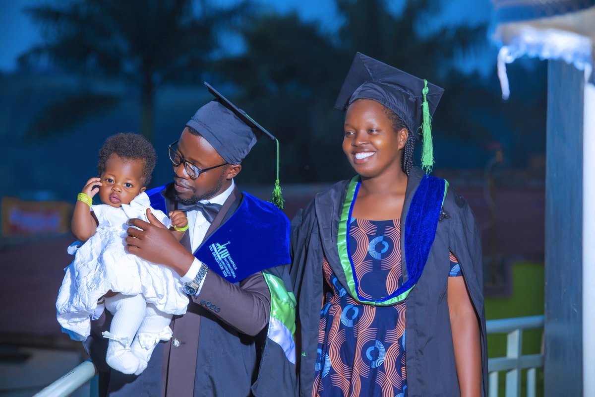 💊Honors Masters degree in Pharmacology🧬 💊 and Toxicology 🧪🧫💯💞🙏

Grand win for a big team at my 12🕛 and my 6🕕.
#kiu31stgrad