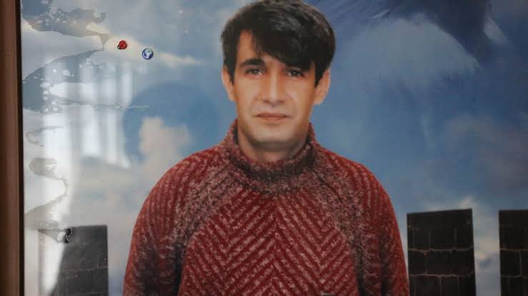 GuldemBilal's tweet image. Vevsî Aktaş ku 10 sal in li Girtîgeha Îmraliyê ye tehliye bû. Berdana wî salek û 3 meh hatibû taloqkirin.
(Tahliyesi bir yıl 3 ay ertelenen ve 10 yıldır İmralı Cezaevi’nde bulunan Veysi Aktaş, tahliye edildi.)
/MA/