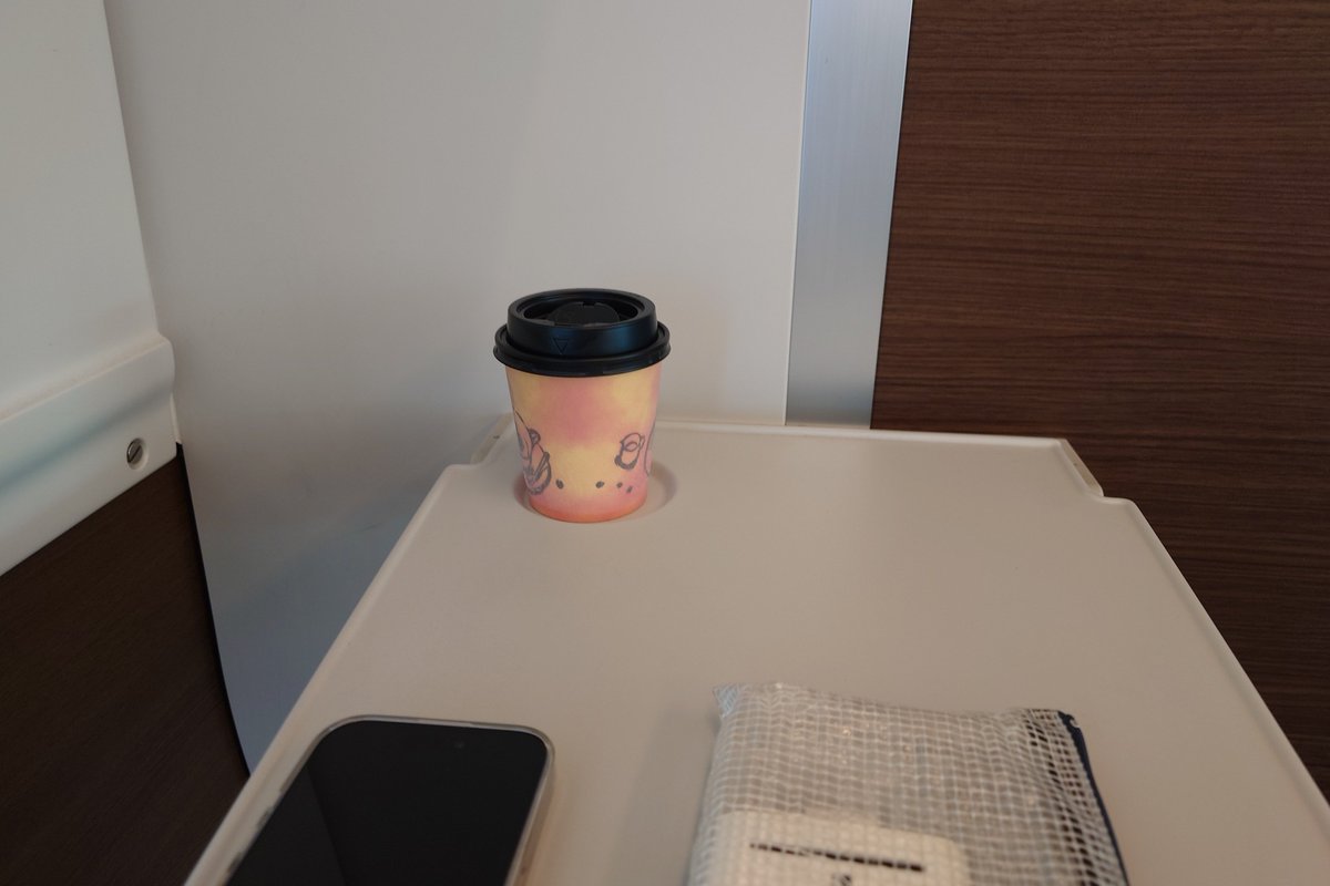 yotchan9's tweet image. 夢にまで見た浜通りライフ 通算20日目 これまでのお食事やお飲みもの
・コーヒー(車内販売)
・常磐ものめひかりづくし(寿司おのざき(ラトブ)
・あじさいソーダ(SLOW DAYS Cafe(久之浜))
・アイスコーヒー(同じく)
あじさいソーダはそろそろ終わりだって!
#福島 #fukushima #いわき #久之浜 #久ノ浜