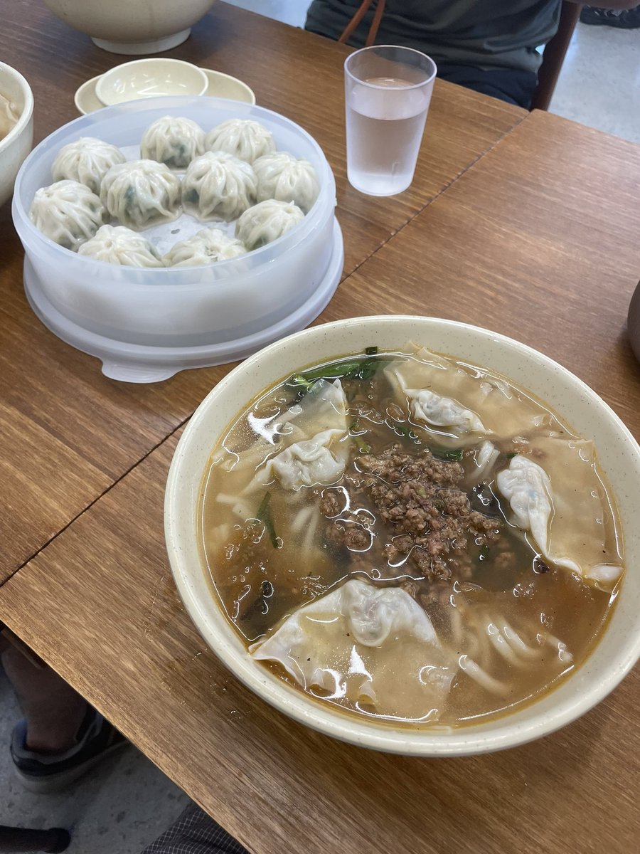 omatagi3's tweet image. 今日も今日とてラーメン

#明洞餃子