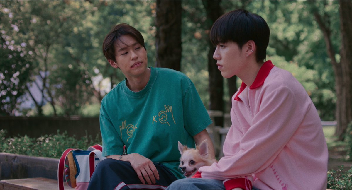 netflixth's tweet image. Same tone, same tune. 💚❤️
#ซองแดงแต่งผี #ซองแดงแต่งผีที่Netflix #NetflixTH
#Bbillkin #PPKritt #แปลรักฉันด้วยใจเธอ