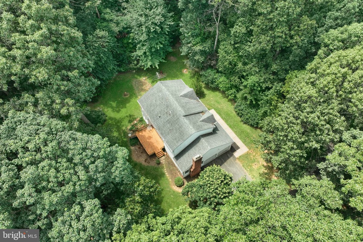 GinterGroup's tweet image. 417 Salt Lake Road, Fawn Grove, PA, 17321
3 bed | 2 bath 3402 Sq. Ft.
Active | 380000
bit.ly/40B3aj3
First time offered, 2-Story Colonial on Over an Acre - A Private, Wooded Retreat. Escape the everyday and come home to this charming 2-story Colonial nestled on a...
