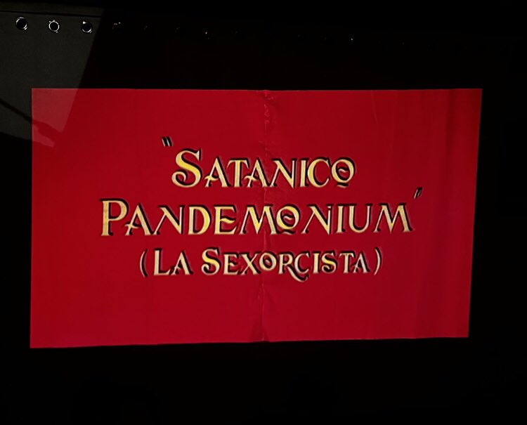 bonkersasscin's tweet image. Tonight’s backyard screening