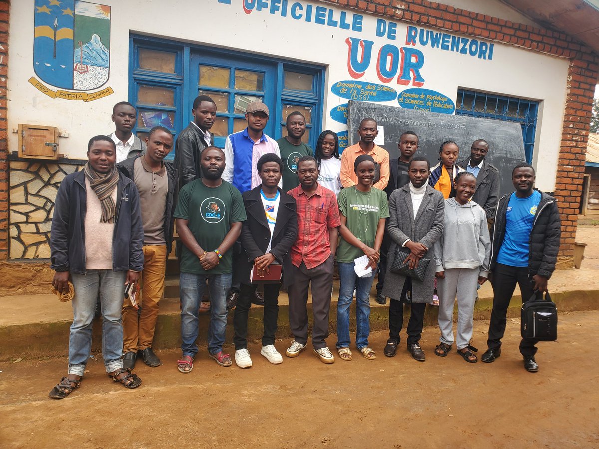 #Butembo: With the legal trainees, we discussed the applicability of the arsenal of legal texts that constitute environmental law. The usual guiding principles in the fight against various forms of environmental pollution were reviewed. A commitment to action was made by all.