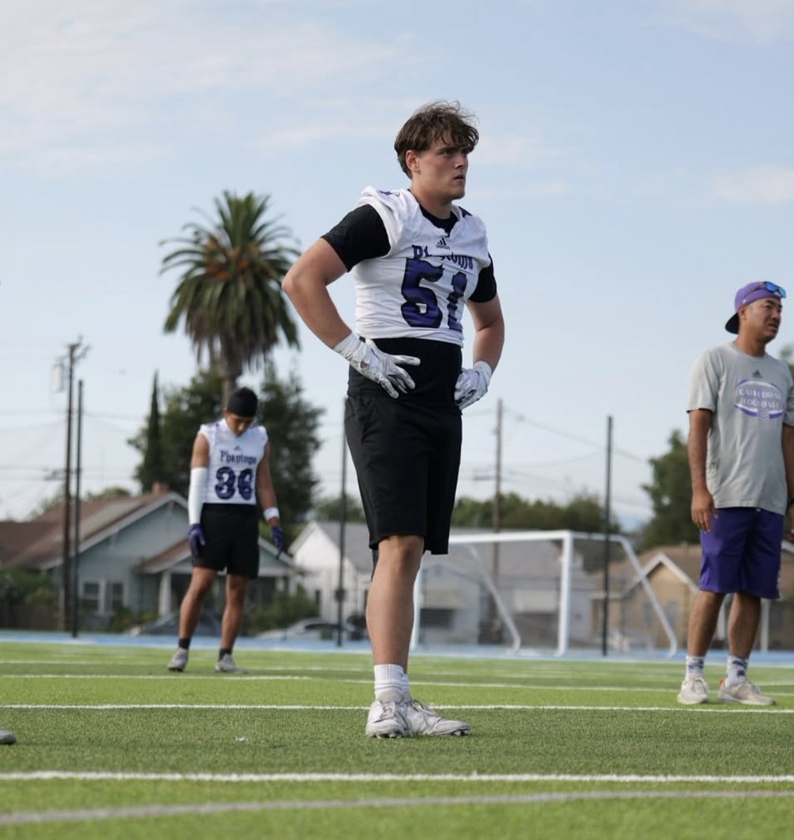 LucasMeyer_'s tweet image. I've only been a Phantom for a few weeks but all I can say is its family over here! Super grateful for @CoachV_50 @easymoneyphat and the whole staff! Thank you to my teammates for embracing me as well! The clock is ticking and 8/22 cant get here any faster! @PhantomFootball
