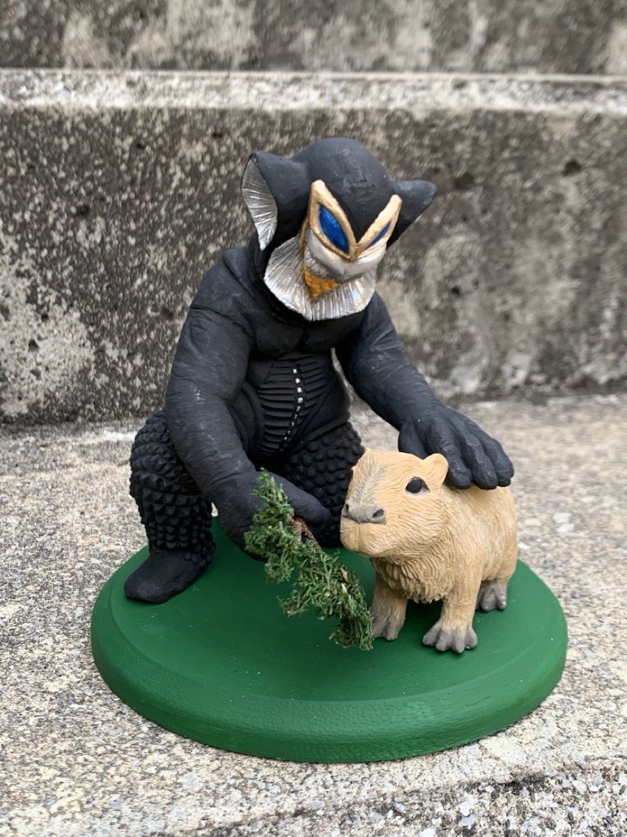 WF2025S
お品書き
☆再販☆

ウルトラ怪獣散歩シリーズ
『ウルトラ怪獣散歩 恐怖の伊豆スカイライン87』
より
カピバラを愛でるメフィラスっ！！
台座、餌の枝葉付き！
全高12cm、レジンキット7000円
＃ワンダーフェスティバル2025 ＃ワンフェス
#Wf2025s #ウルトラ怪獣 #怪獣散歩 #円谷プロ