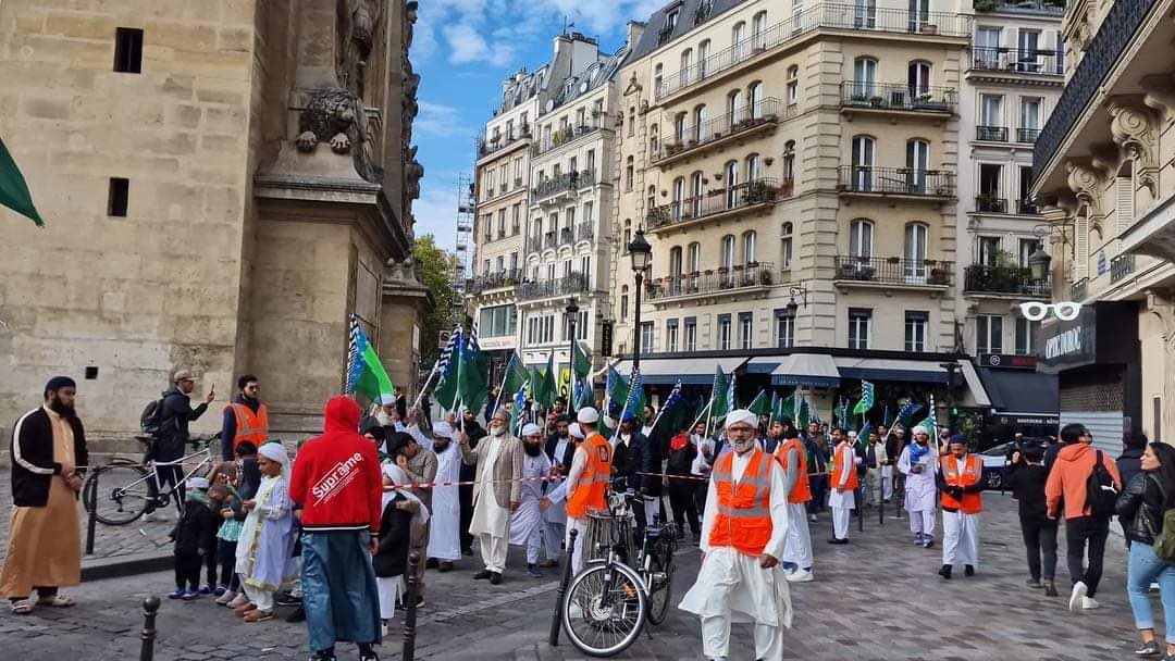 MAB_Sultan's tweet image. فرانس 🇫🇷 میں دعوت اسلامی کے تحت گزشتہ برسوں جلوس میلاد کے مناظر
یہ ہے آپکی دعوت اسلامی