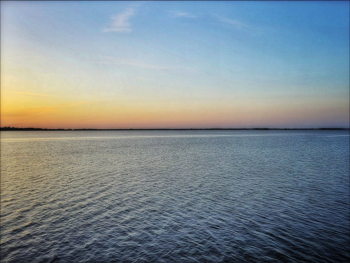 k_pawlowska's tweet image. #GoodMorning 😊
#Saturday brings along endless moments of joy and peace. Cherish them to create beautiful memories 💙
#SongOfTheDay is "The First Time"🎶
youtu.be/-GyMBnskaFE?si…
#DiscoverPoland #Summer #balticsea #summervibes