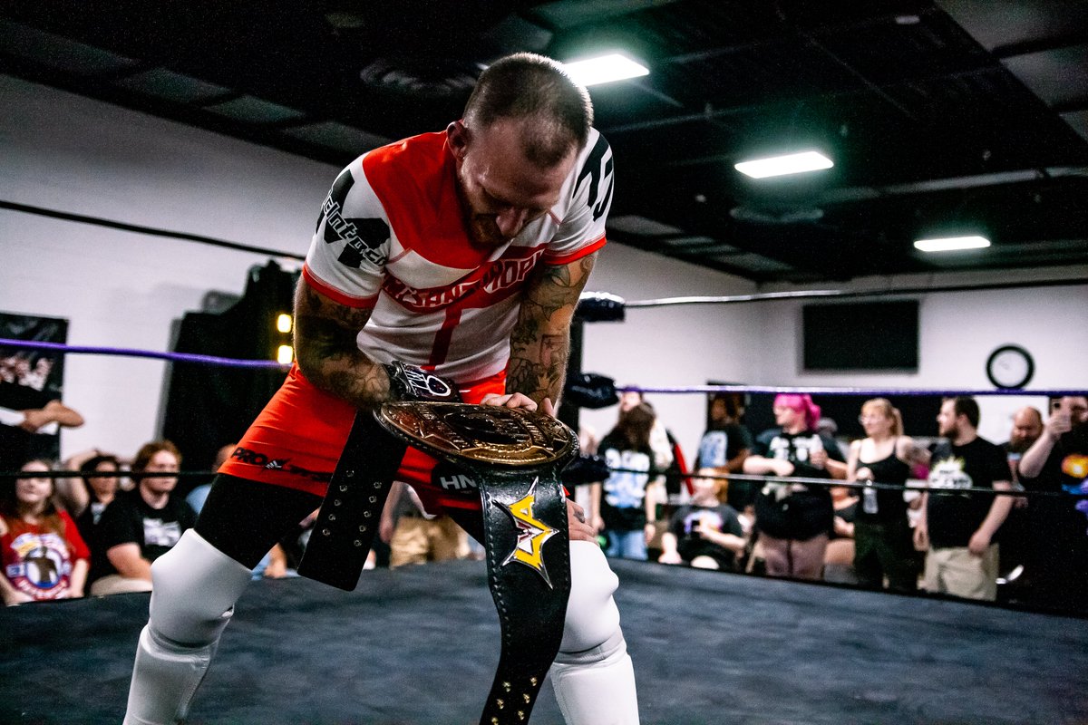 pynkglitt3r's tweet image. i guess i have to come out of hiding. more from babby's first time anarchy ringside coming soon @stlanarchy