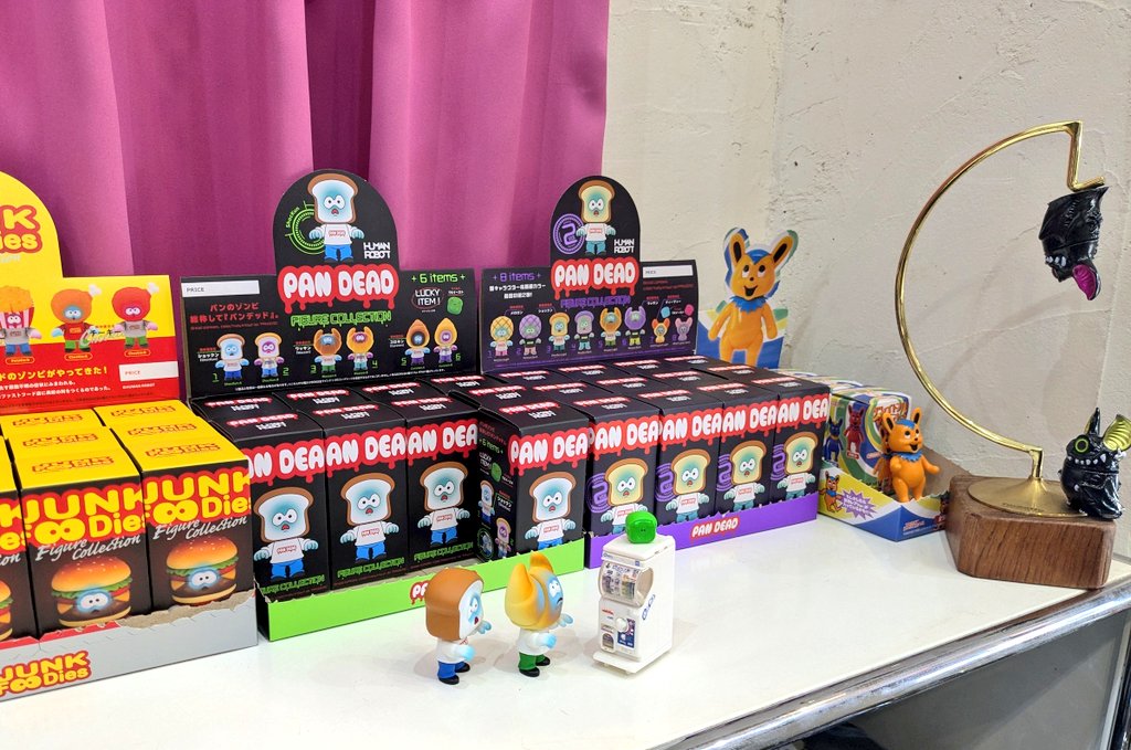 wonclo's tweet image. HUMAN ROBOT @humanrobot_toys
のボックストイが入荷(・♀・)
ワンフェス行けなくて悔しいアナタ!!
woncloでお待ちしてます♪
#humanrobot