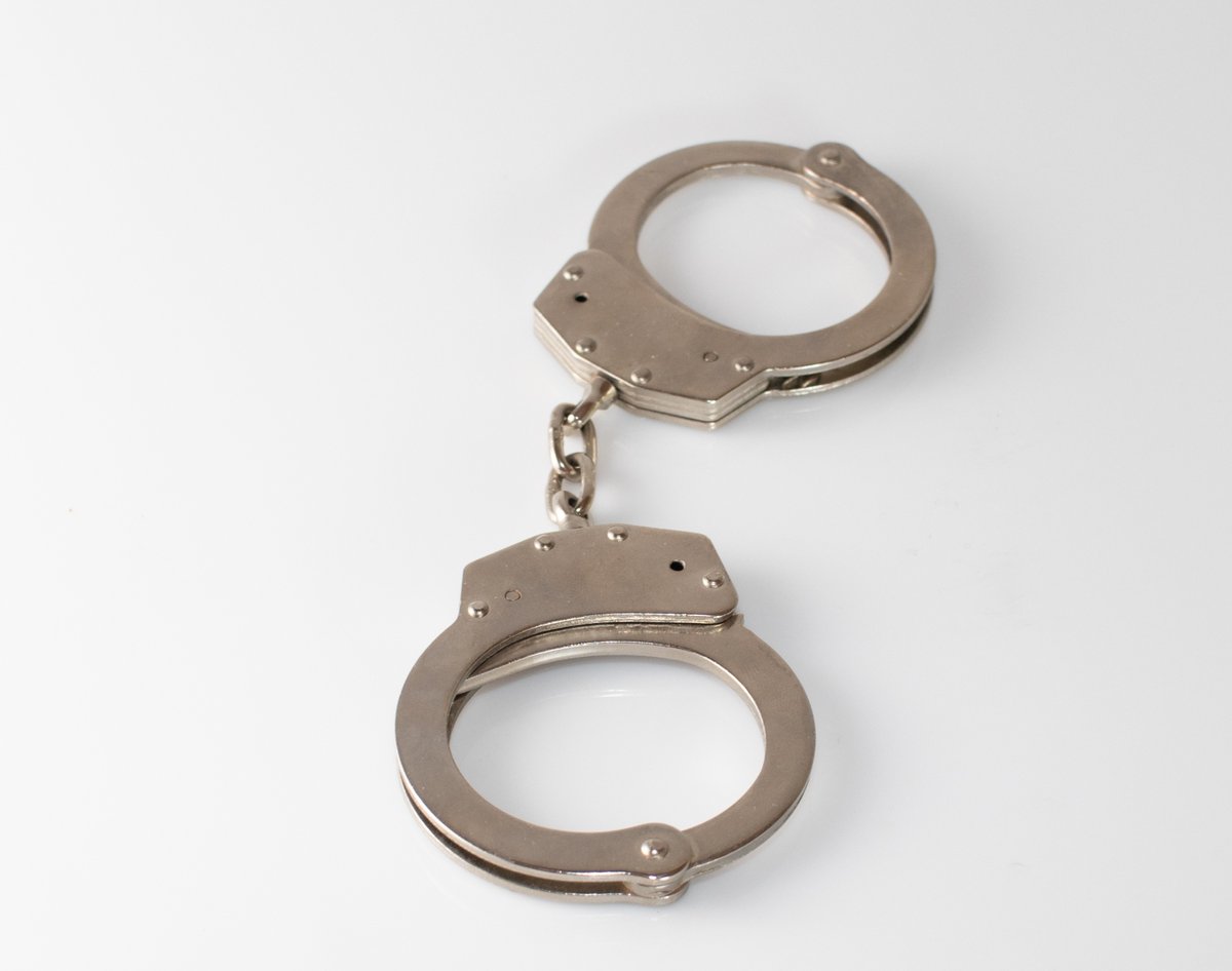 BuzzLifenews's tweet image. Man arrested for selling unregistered medicine
Read: shorturl.at/scDxl