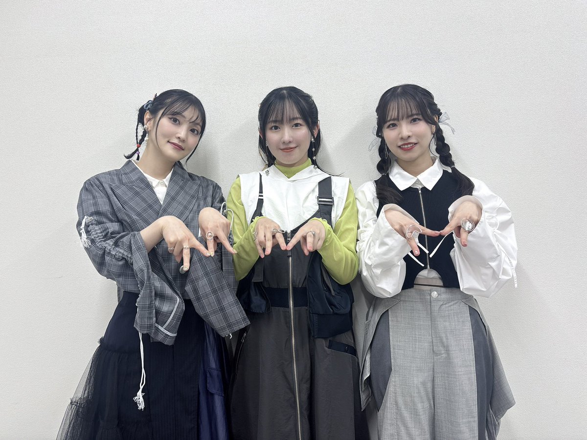 mono_weekend's tweet image. 🄴🅅🄴🄽🅃
《monoのうたリリースイベント／第1部》

ご来場いただきありがとうございました！
 #三川華月  #古賀葵  #遠野ひかる

「メニメリ・メモリーズ！」
楽しんでいただけましたか？？💃

👑初代『monoさがし』王：古賀葵

🎶配信はこちら
 anxmusic.lnk.to/NRhYIi

 #mono