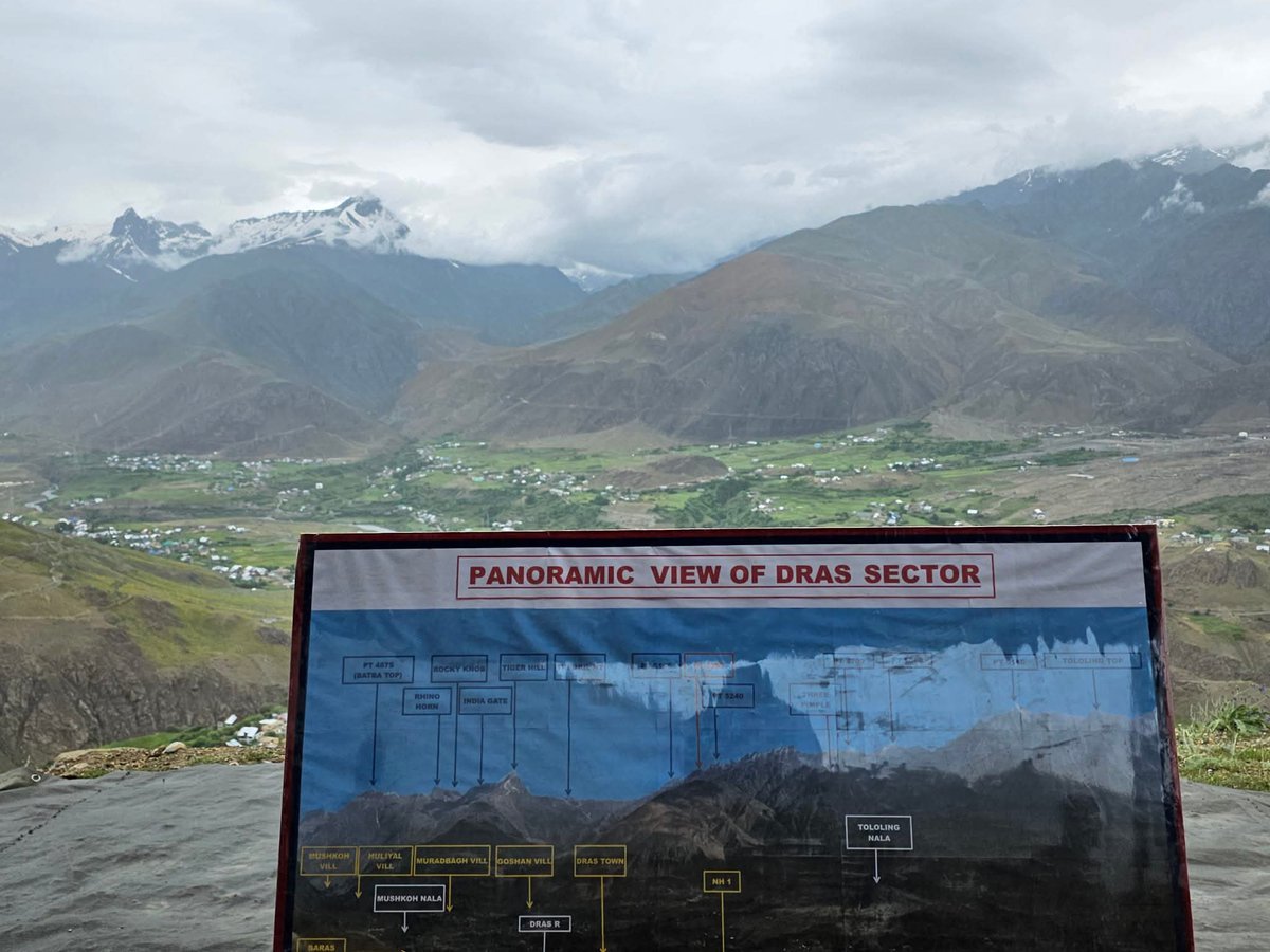 Madhurendra13's tweet image. #KargilVijayDiwas2025 #KargilWar #KargilHeroes
जय हिन्द 🇮🇳 from #Kargil