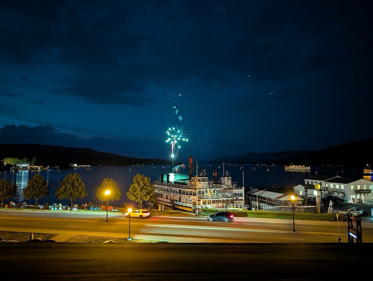 moldbridge_'s tweet image. Lake George, NY
