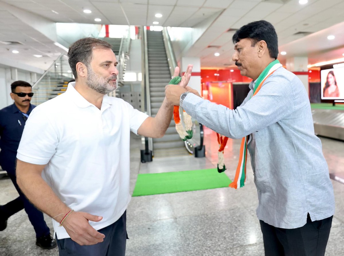 AmitChavdaINC's tweet image. संगठन सृजन अभियान के अंतर्गत जननायक, लोकसभा विपक्ष के नेता श्री @RahulGandhi जी का गुजरात की भूमि पर हार्दिक स्वागत है।
#SangathanSrijan2025