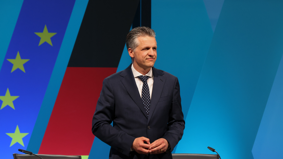EUSchwerbehind1's tweet image. Kanzleramtschef macht Druck auf arbeitsunwillige Bürgergeldempfänger #Deutschland #Hilfe #News #Berlin #Newsroom #Nachrichten #presse #Kanzleramtschef #Bürgergeld #Sozial Politik tinyurl.com/23xpmvd9