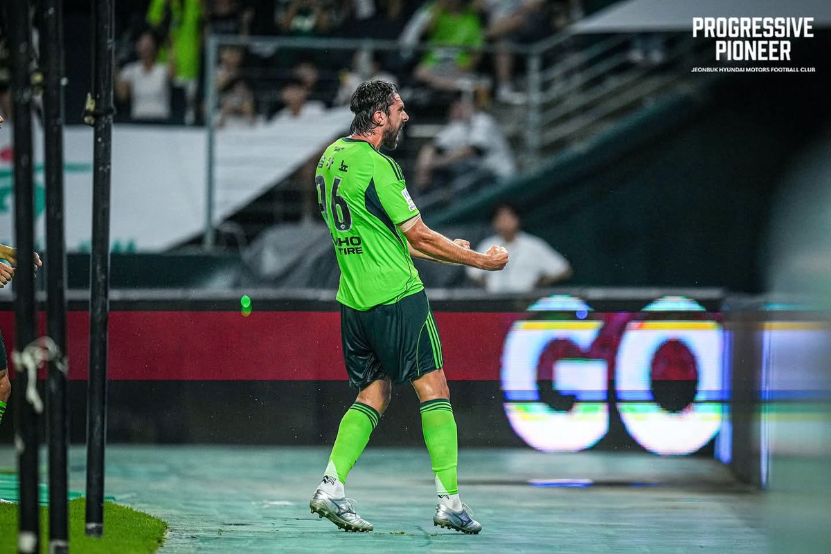KORFootballNews's tweet image. Jeonbuk Hyundai have denied reports that striker Andrea Compagno is set to join Rayo Vallecano, stating that there has been no contact between the two clubs. (Jeonbuk Ilbo) #kleague