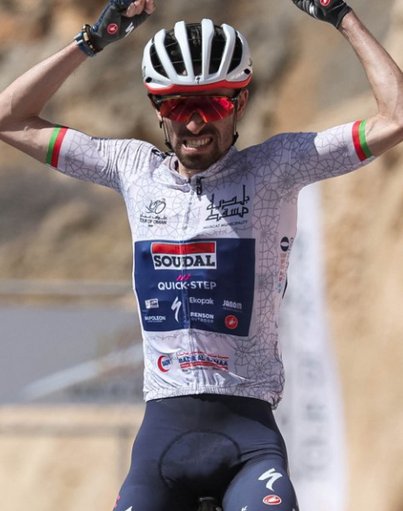 festinaboy's tweet image. Rober Musil a écrit : " L'Homme sans qualités ", un roman exceptionnel. Tu devrais écrire " Le cycliste sans corps " Olivier Haralambon ou @PierreCarrey_ .#TDF2025 #TDFF2025